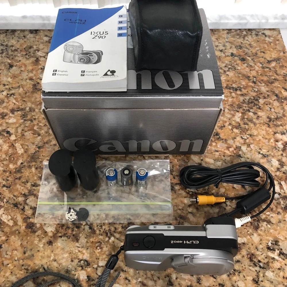 CANON ELPH Z490 FINE PIX DIGITAL ZOOM CAMERA